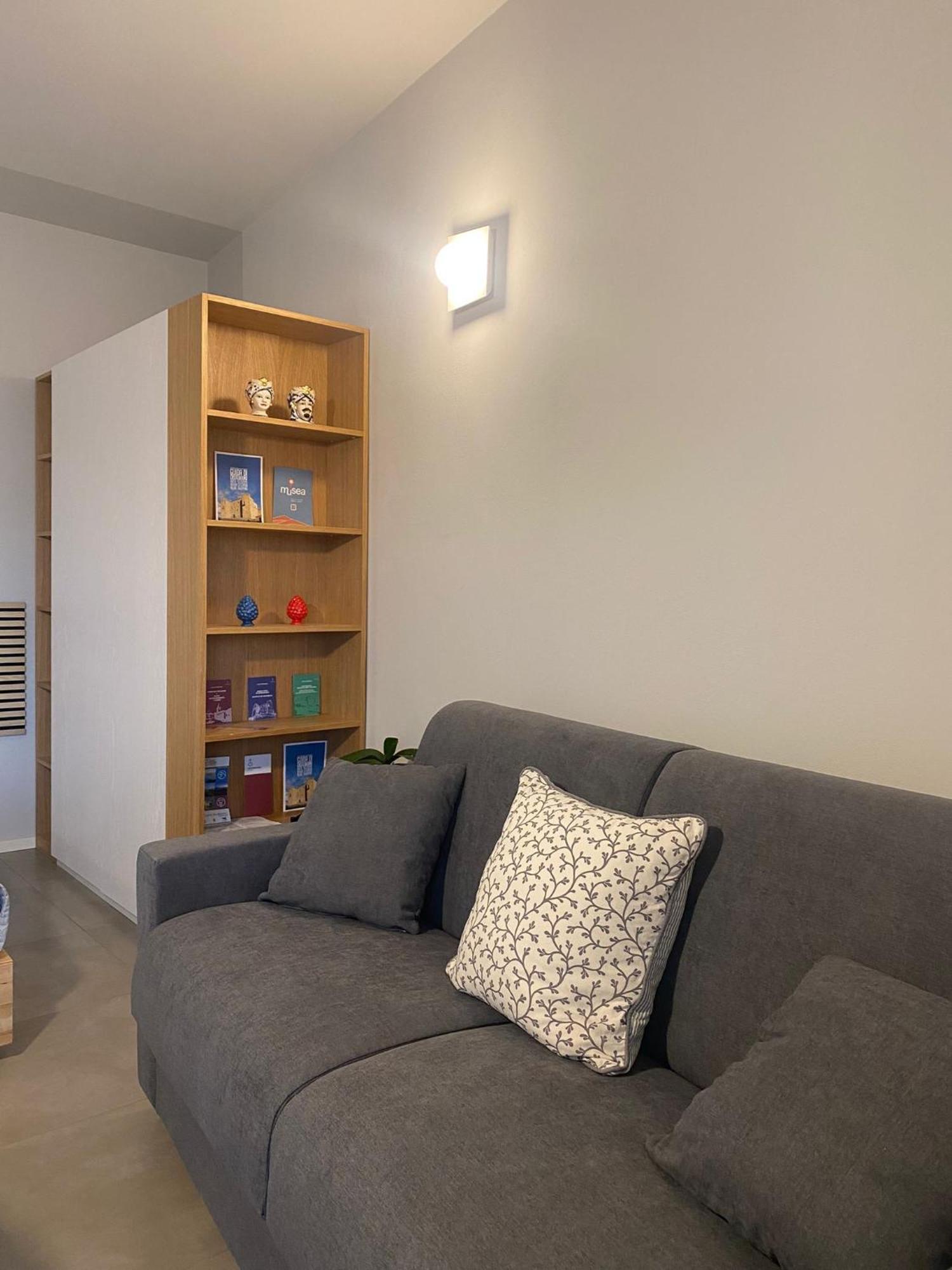 Porta San Paolo House Aparthotel Castelbuono  Luaran gambar
